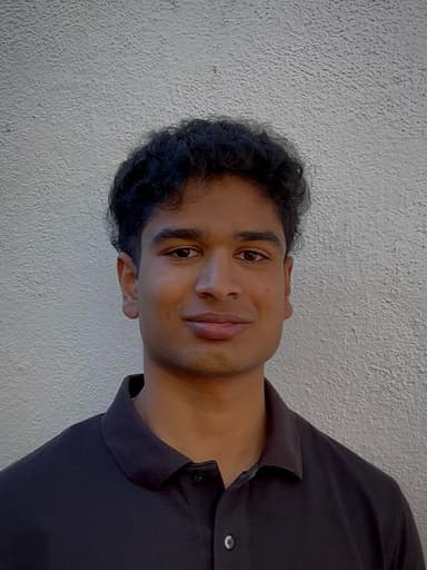 Sid Mandava headshot